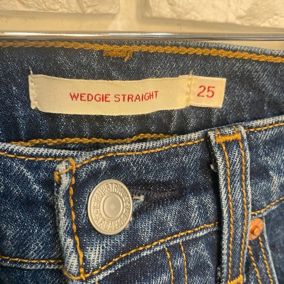 Levi’s Wedgie Icon Fit Raw Hem Jeans size 25 - Picture 5 of 8